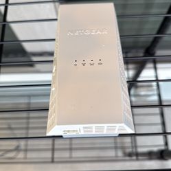 Netgear Wi-Fi Extender EX6400V3 – Boost Your Signal Anywhere!