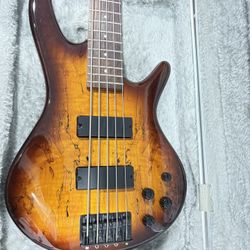 5 Strings Bass Guitar Only the bass not with the case