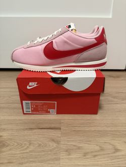 Nike Cortez TXT “Medium Soft Pink Sail” Women’s Size 9.5/Men’s Size 8 HF9995-600