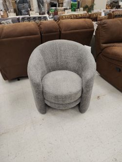 SWIVEL CHAIR 