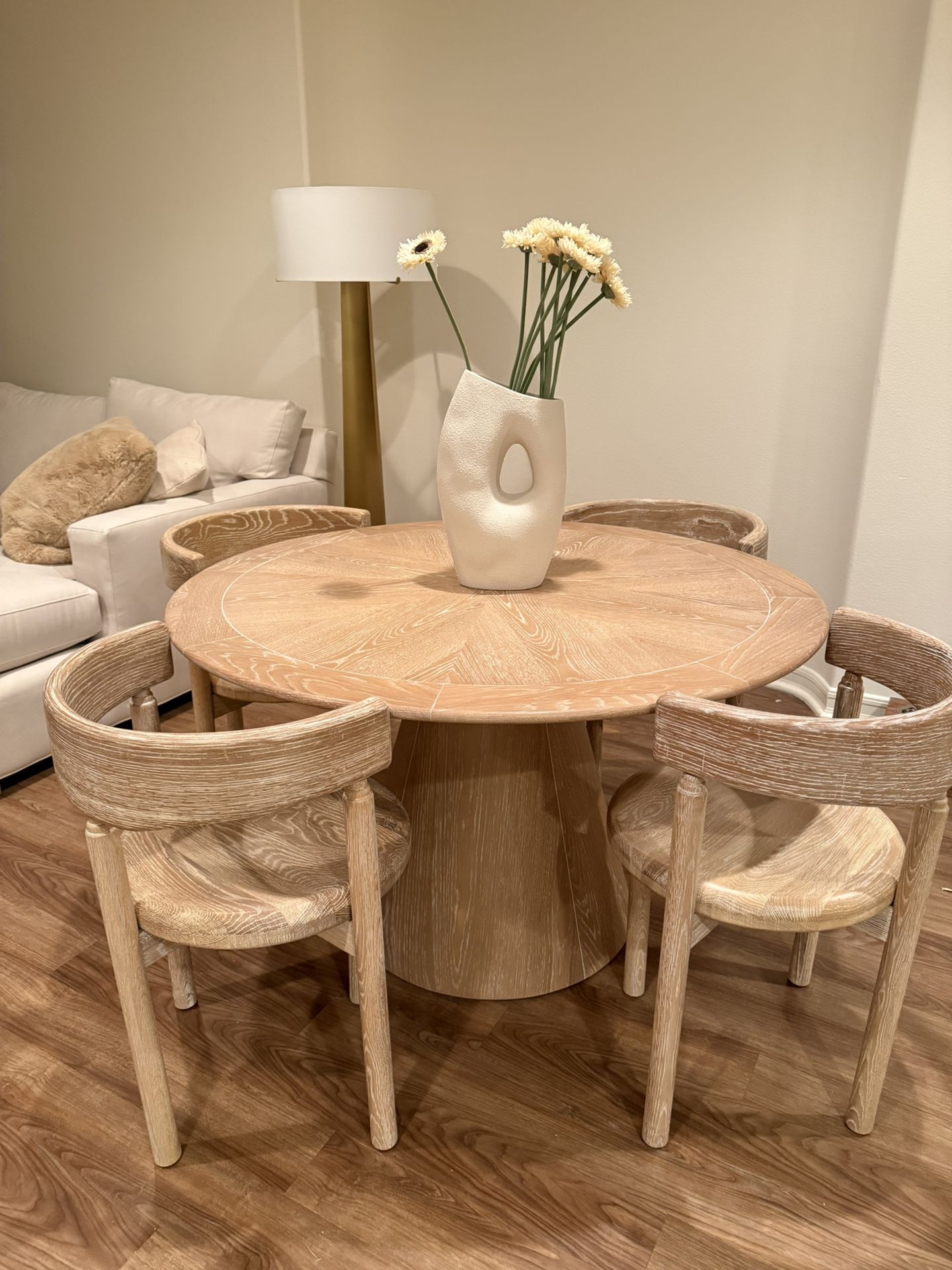 ROUND TABLE CRATE AND BARREL