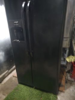 Frigidare fridge excelentes condiciones