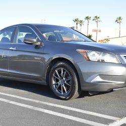 2009 Honda Accord EX, 4 cyl., strong engine, smooth tranny, clean int. & ext., like new tires, passed smog