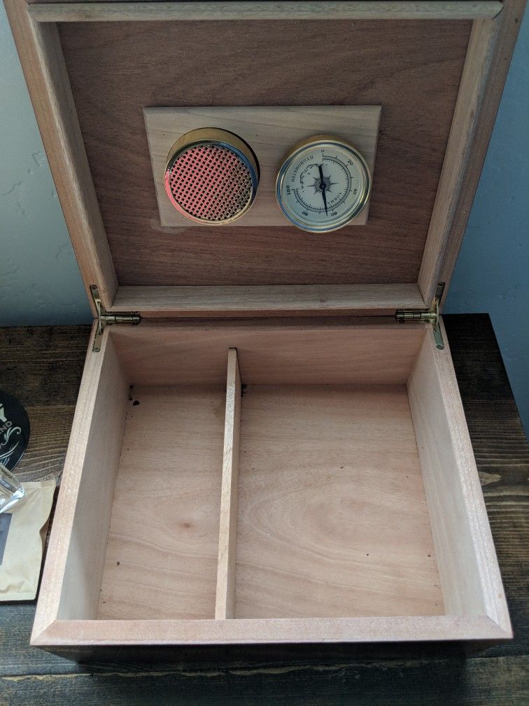 Humidor