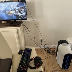Alienware Aurora R10 Gaming Pc With 500gb Ssd And 32gb Ram Total