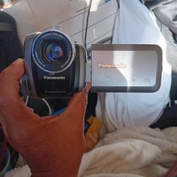 Panasonic Hybrid Camera Sdr-h40p