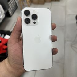 iPhone 14 Pro Max Unlocked 128GB! Finance For $50 Down Payment!!