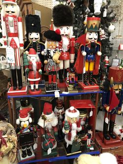 Large Nutcracker Collection