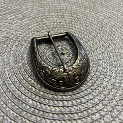 Ornate Western Belt Buckle Horseshoe Floral Scroll Engraved Silver Tone Metal