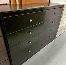 Dresser 8 drawers
