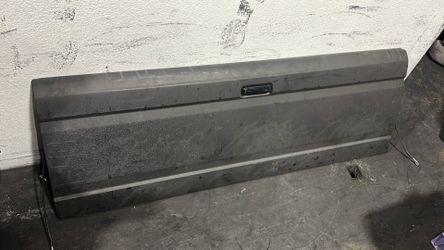 Very good condition aftermarket tailgate for a Full size Ford Truck from 87-97 Primer Black