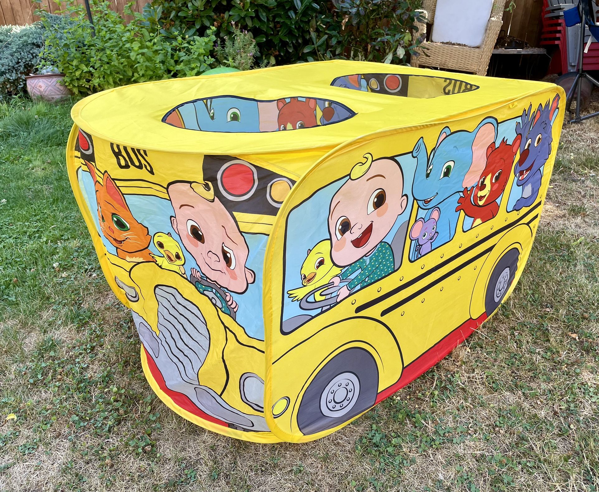 Cocomelon Musical School Bus Pop Up Tent