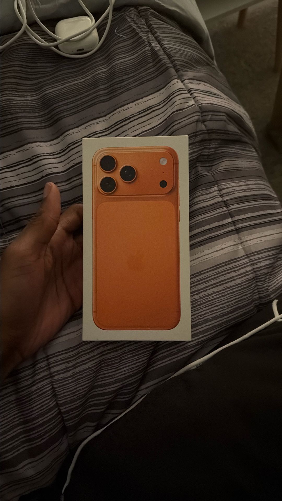 BRAND NEW IPHONE 17 PRO MAX