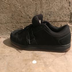 Shoes / 