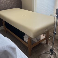 Massage Table 