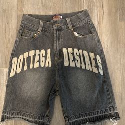 BOTTEGA DESIRES SHORTS