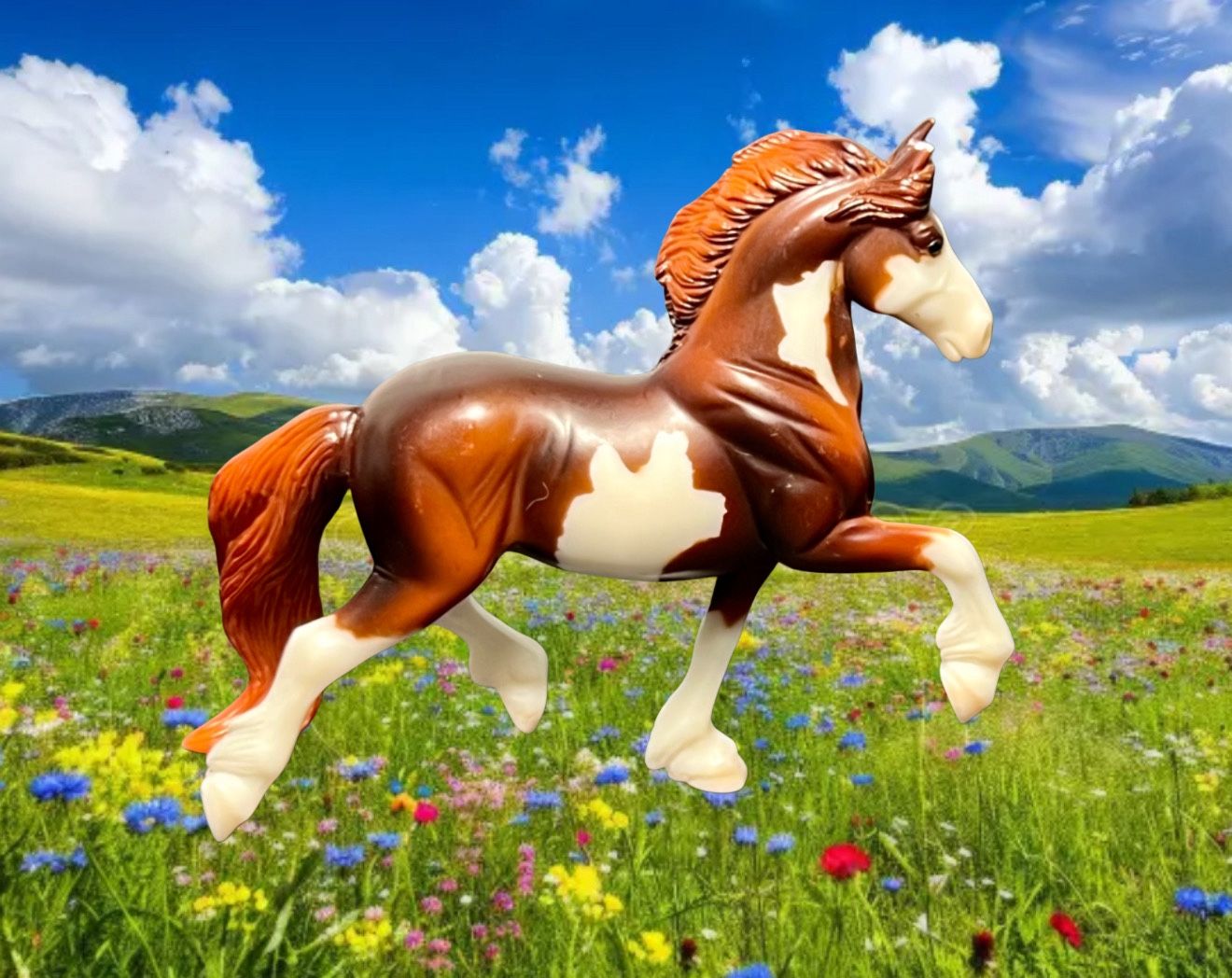 Breyer 1990s Stablemates Liver Chestnut Pinto Friesian Model Horse 59197, 3.25”