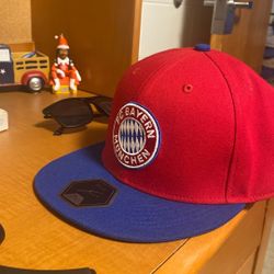 FC Bayern Snapback Hat 