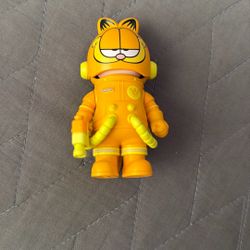 Pop Mart Mega Space Molly  Series 3 -  Garfield