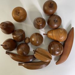 Wood Fruit 16 Pieces Vintage