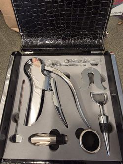 Wolf Gang Puck Wine Set