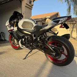 23’ GSXR 750