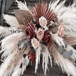 common positive Make Your Wedding Perfect with Elegant Accessories!