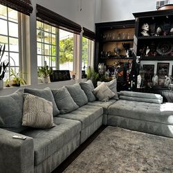 Modern Sectional Sofa with Chaise Lounge