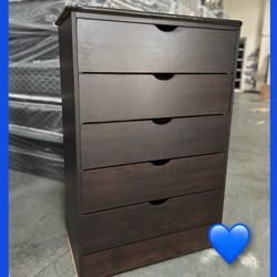 Dresser No Knobs