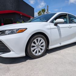 2020 Toyota Camry Le 