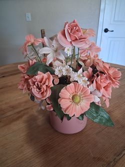 Artifical flowers, vase