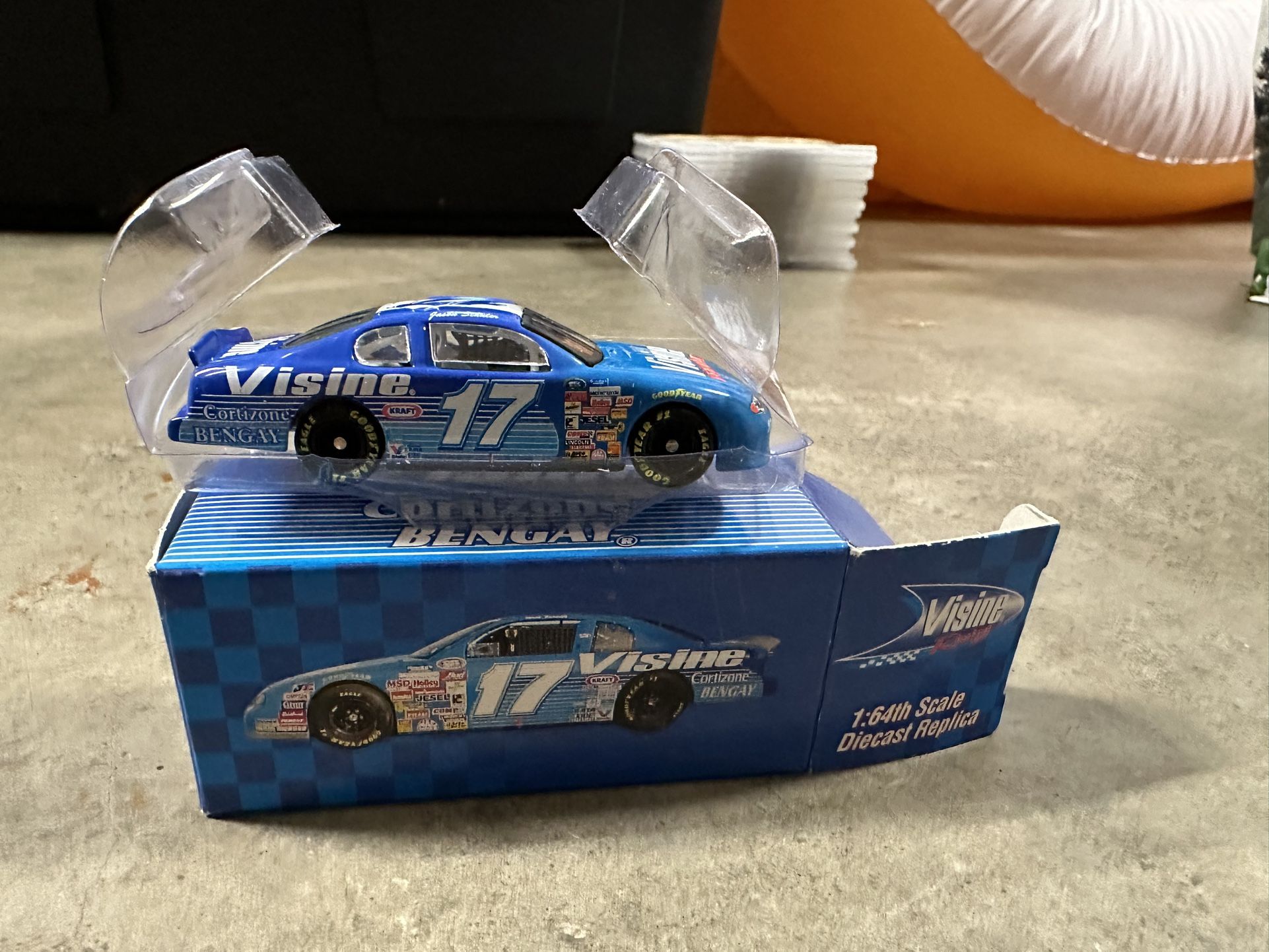 2000 NASCAR #17 Visine Cortizone Bengay Collectible Toy Car