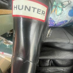 Hunter Original Tall Gloss Rain Black Boots, Size 8 Men, 9 Female. 