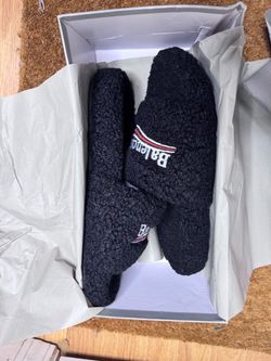 BALENCIAGA • SLIDES