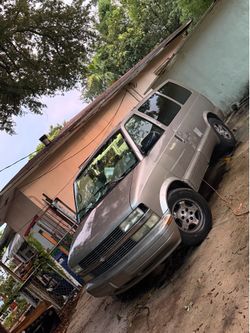 2004 Chevrolet Astro Van