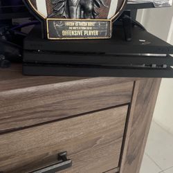 PS4 Pro And Xbox 1