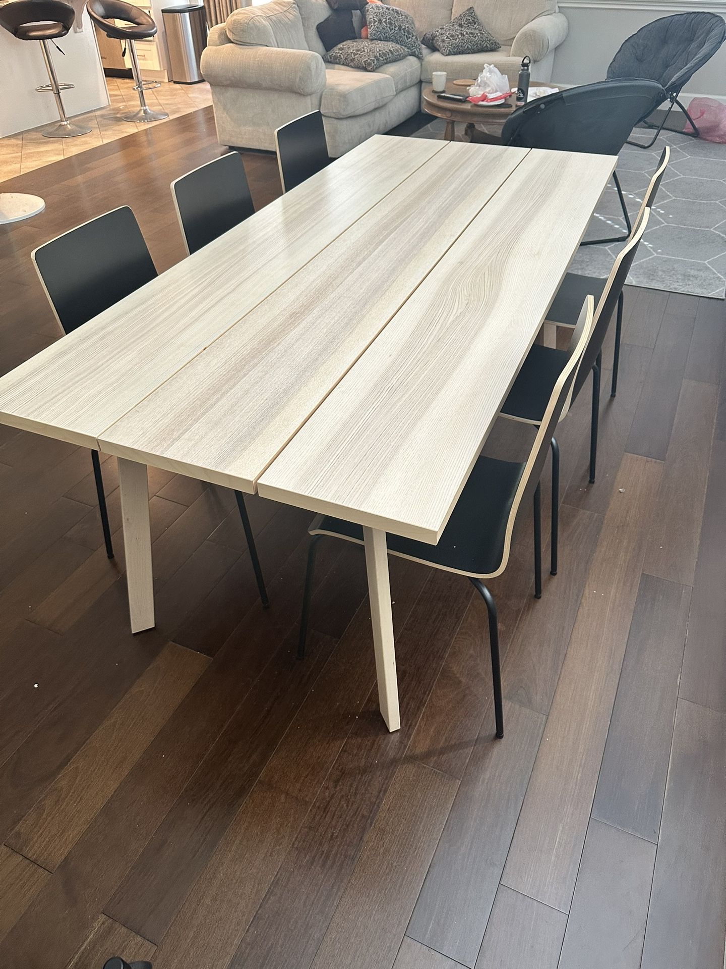 IKEA YPPERLIG Dining Table