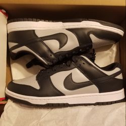 Nike Dunk Low “Georgetown”