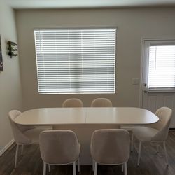oval table with 6 chairs 