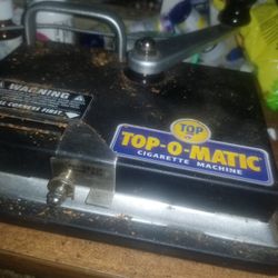 Manual cigaret rolling machine