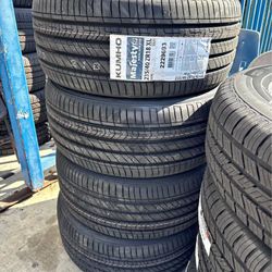 235/40ZR18 Set Of 4 Kumho Majesty New Tires