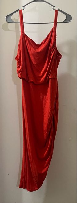 Woman’s runched tulip dress (large)