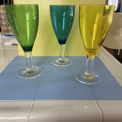 Sturdy Plastic Pilsner Cups 12 Oz 