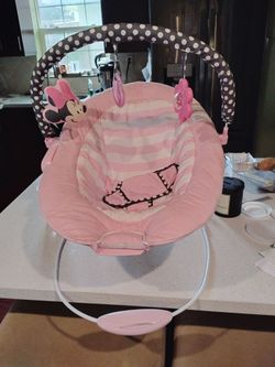 Newborn bassinet $10