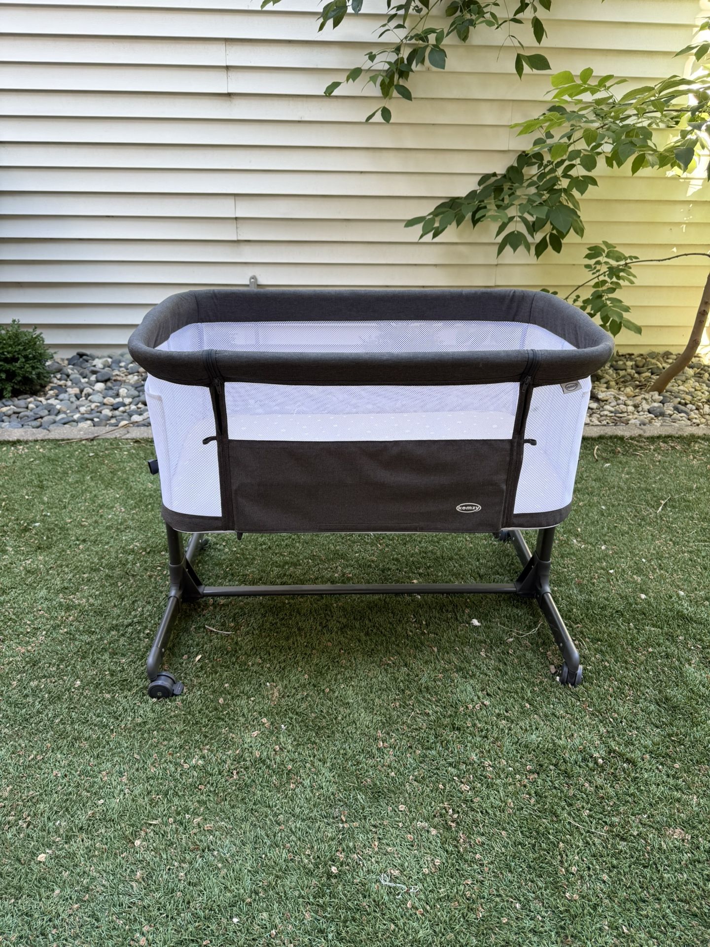 Bedside baby bassinet - lightweight And Portable 
