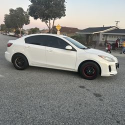 2012 masda Titulo Limpio