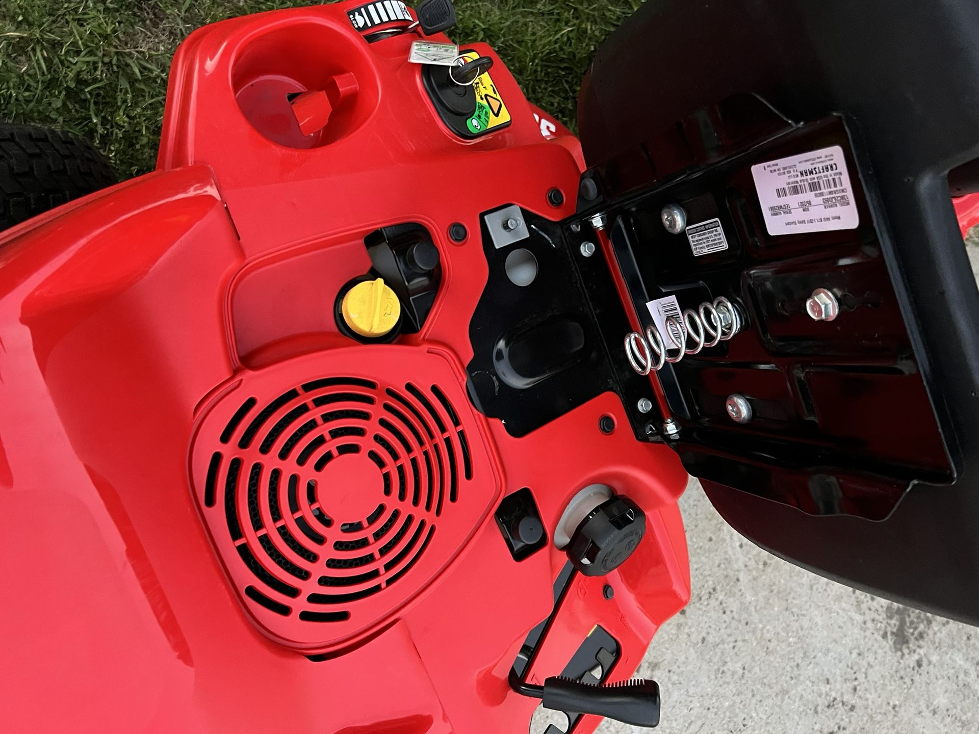 21 CRAFTSMAN R110 30” MOWER for Sale in Lexington, NC OfferUp