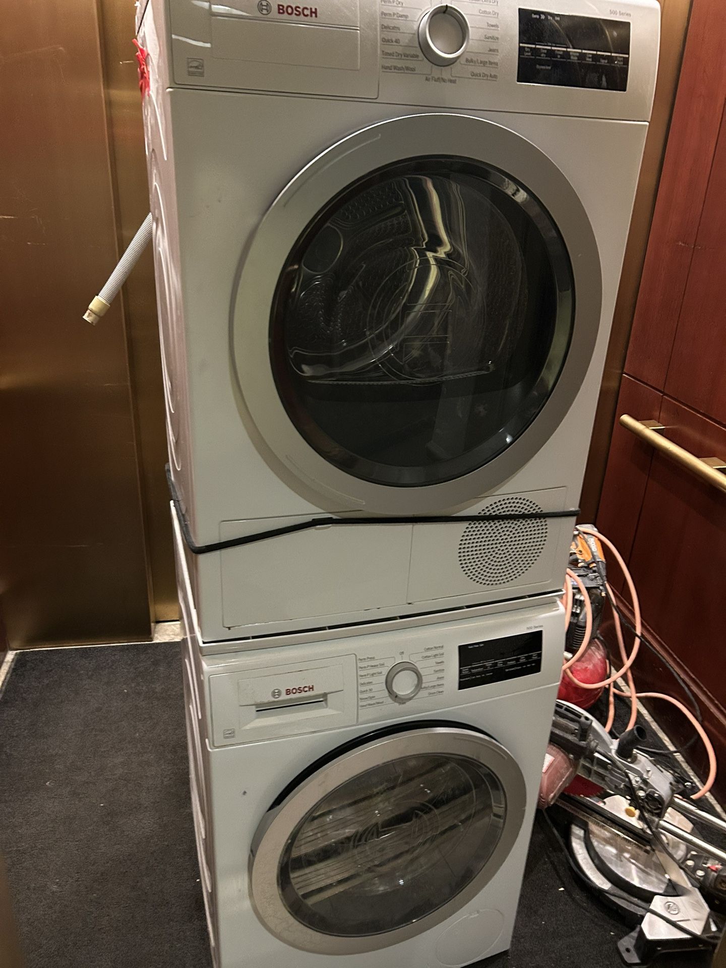 Bosh 500 Washer And Dryer Set