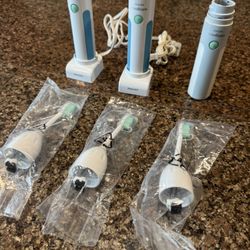 Philips Sonicare, Electric Toothbrush Lot