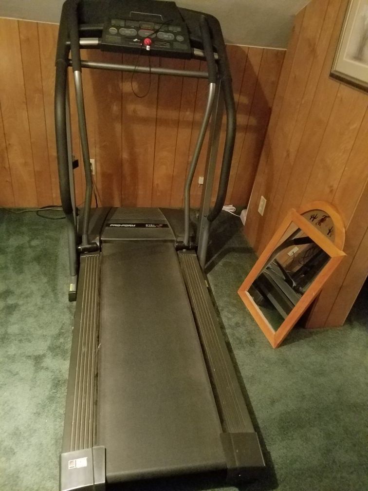 ProForm 515s Crosswalk Treadmill